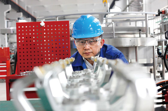 反摩耗の毎日の化学製品の自動びんのふた締め機